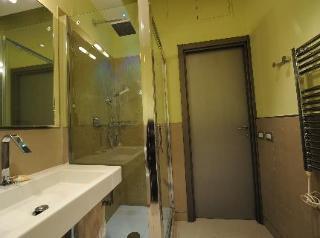Chroma Italy - Ena Bed & Breakfast Rome