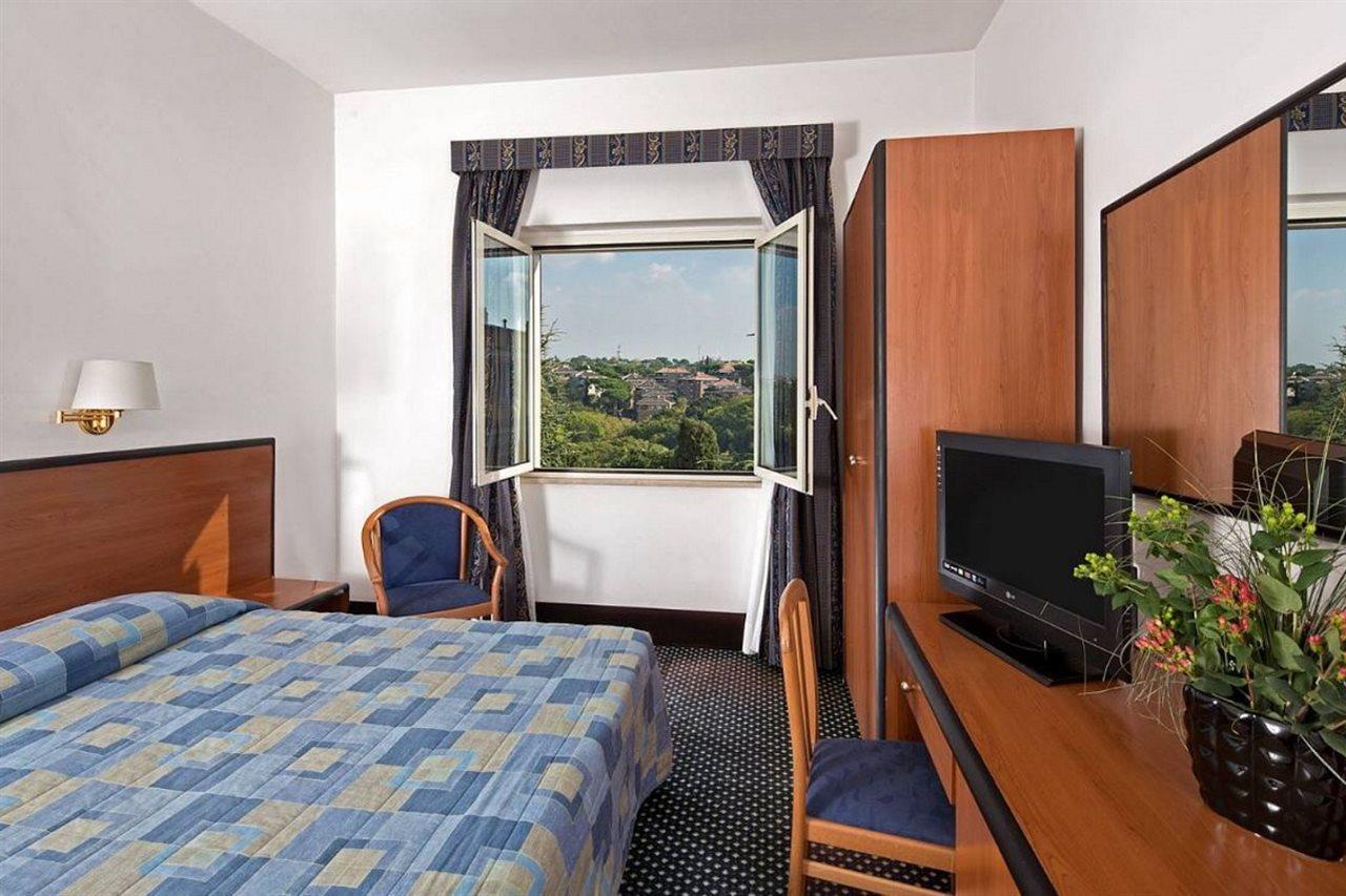 Hotel Lh Excel Montemario 4*