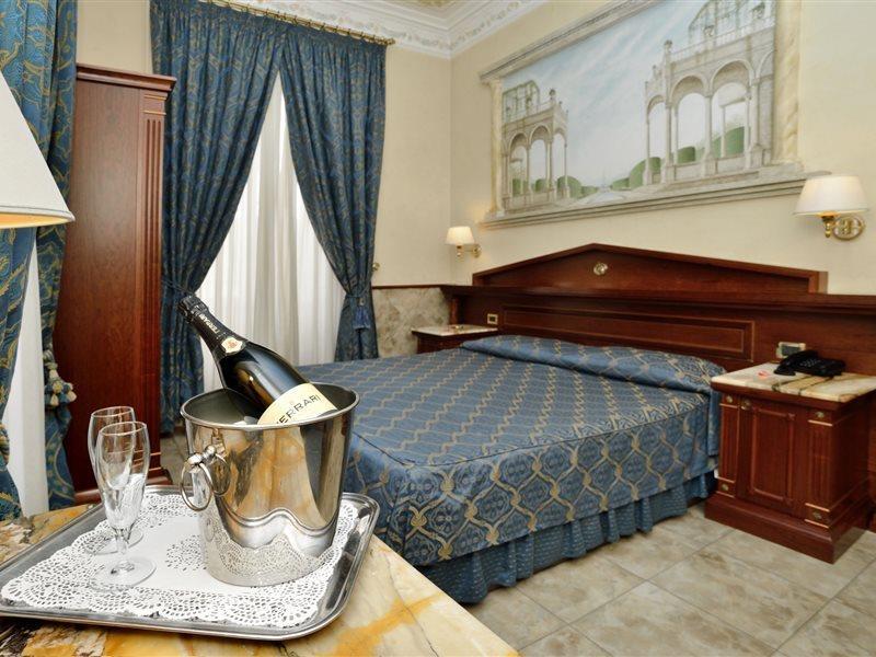Hotel Palladium Palace Roma