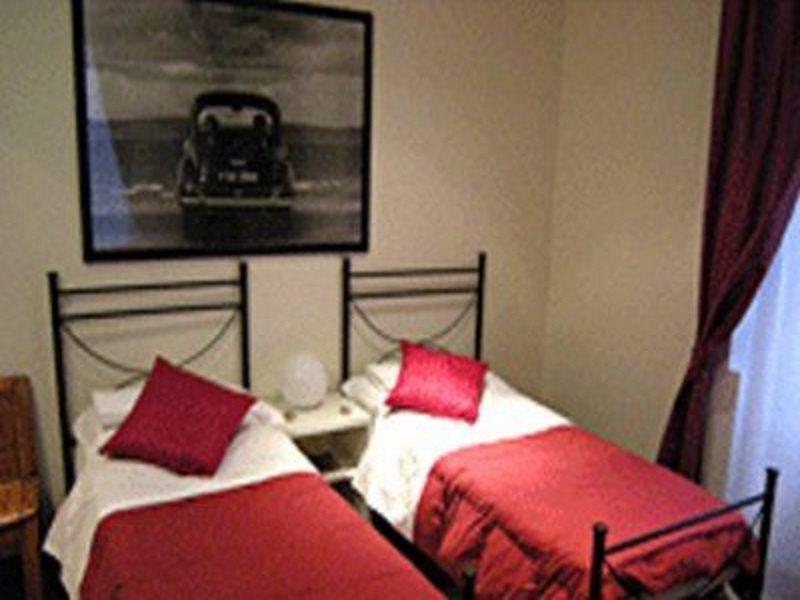 Hotel House Cecilia 3*
