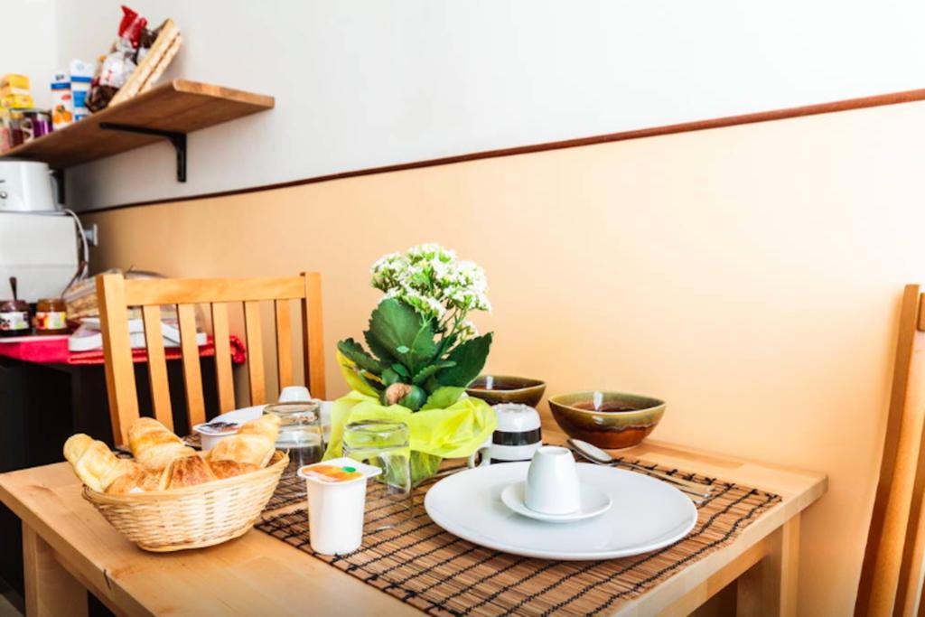 Bed & Breakfast Eat&sleep Roma
