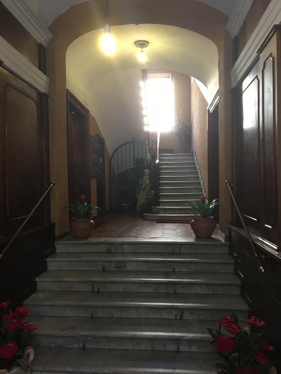 Apartamento Delightful 100 Meters From The Colosseum