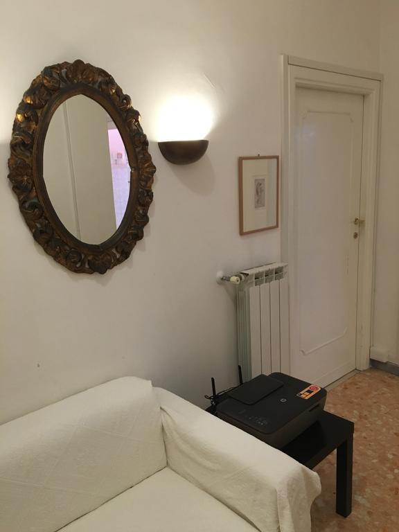 Apartamento Delightful 100 Meters From The Colosseum