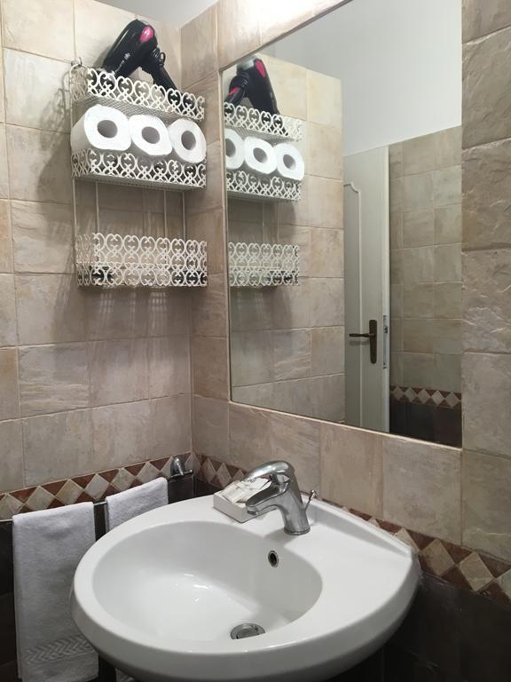 Apartamento Delightful 100 Meters From The Colosseum *
