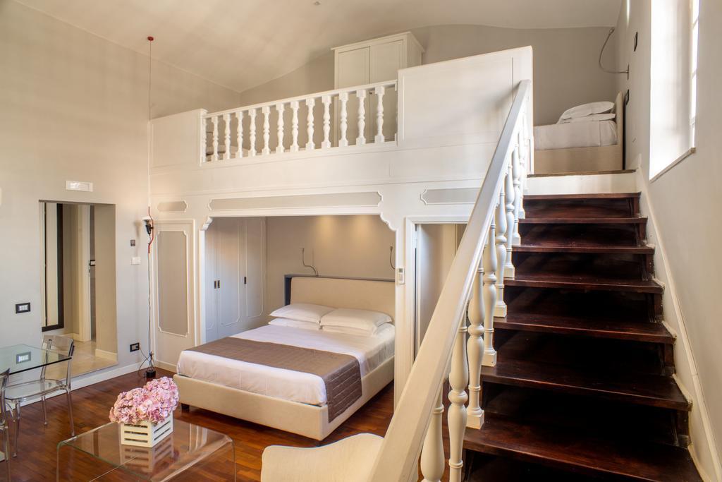 Affittacamere Les Fleurs Luxury House