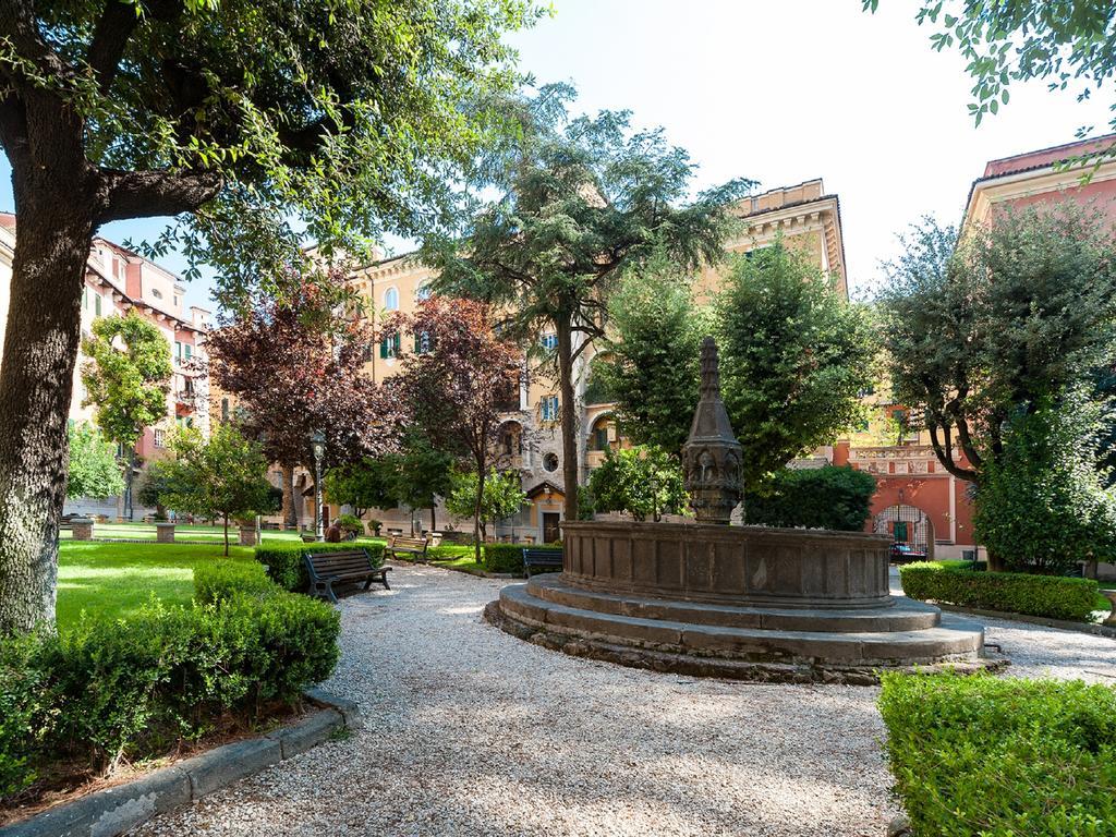 Piazza Tuscolo *