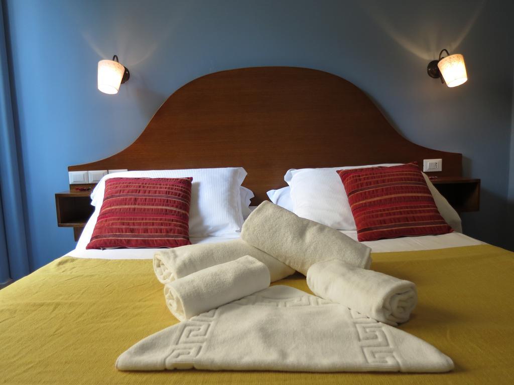 Hotel Extrahotel Paradise Roma