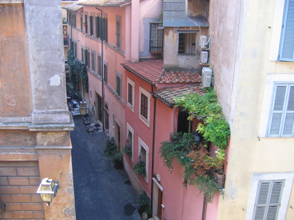 Have A Day At Piazza Navona Roma