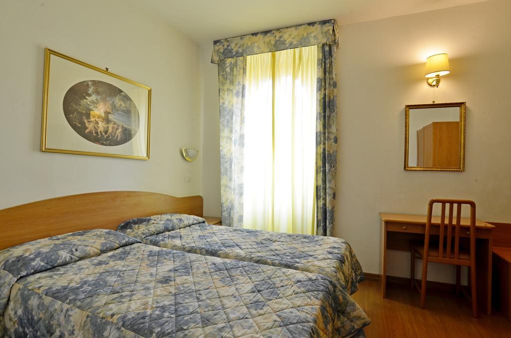 Tirreno Hotel Rom