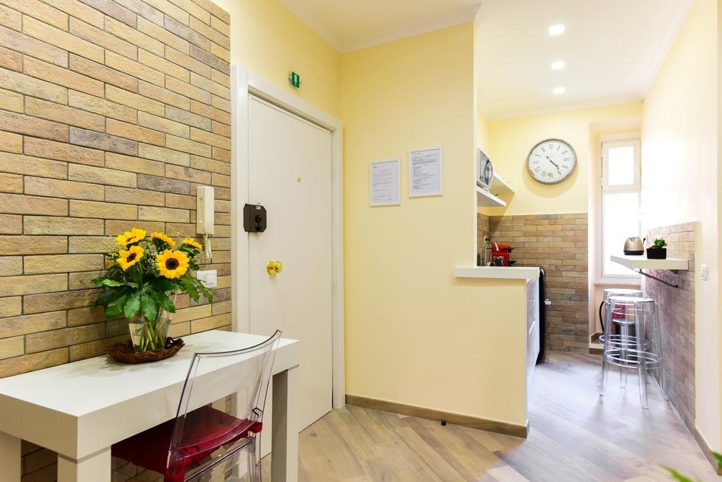 Domus Regina Colosseo Apartamento *