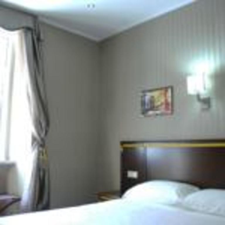 New Albatros Checkin Portafortuna Guesth House Gjestgiverier Roma