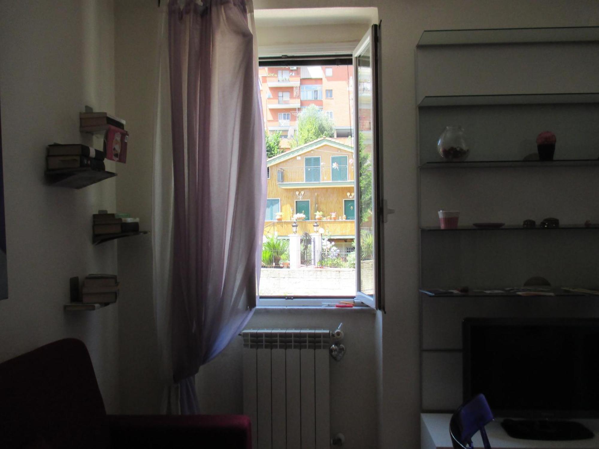 A.b Battistini Short Let's * Roma