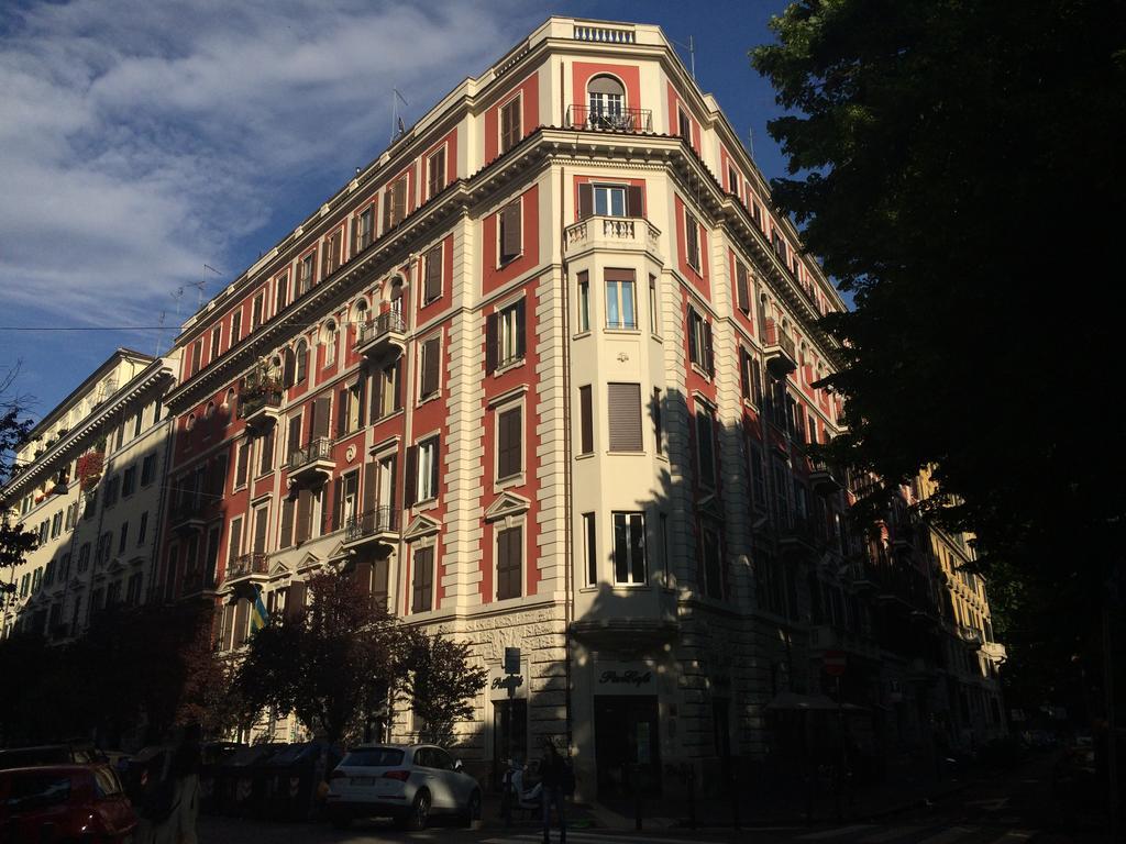 Apartment Sweet Roman Dream *