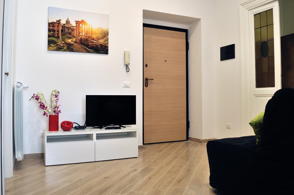 Apartment Sweet Roman Dream *