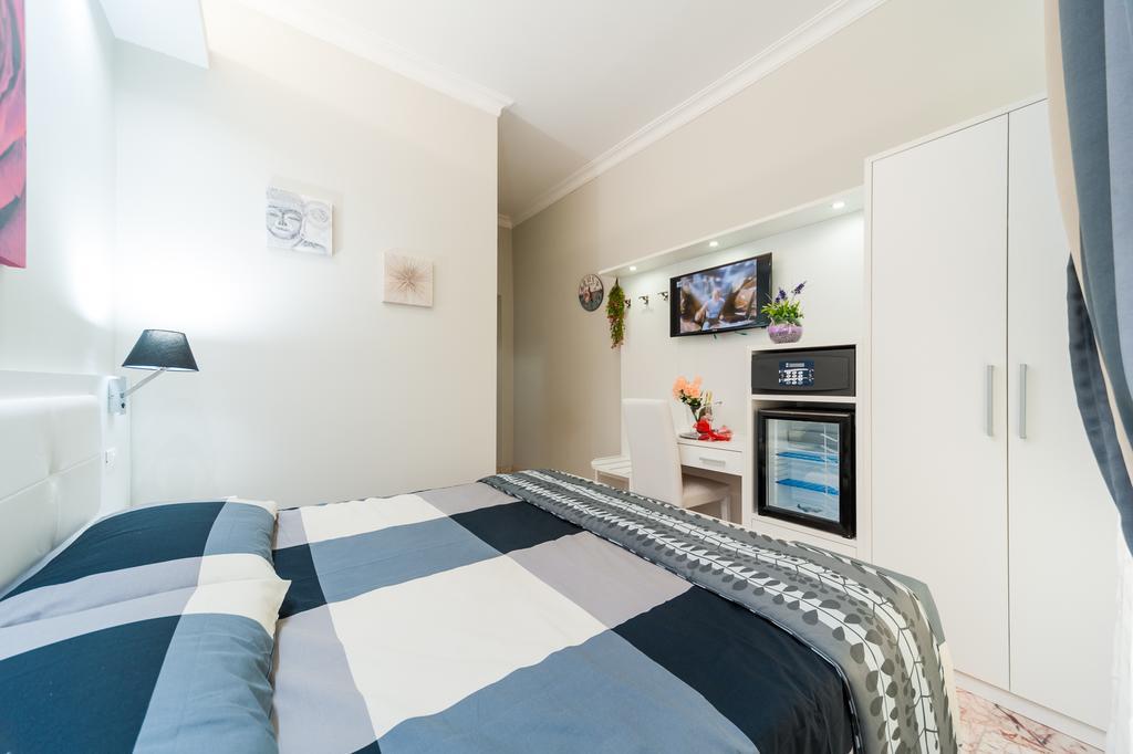 Suites Ottaviano * Roma
