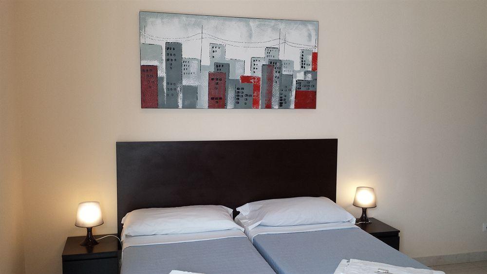 Mosaic Hotel *