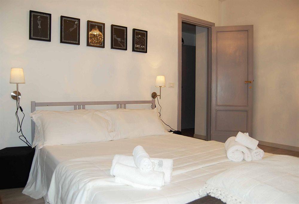 Hotel Radio
