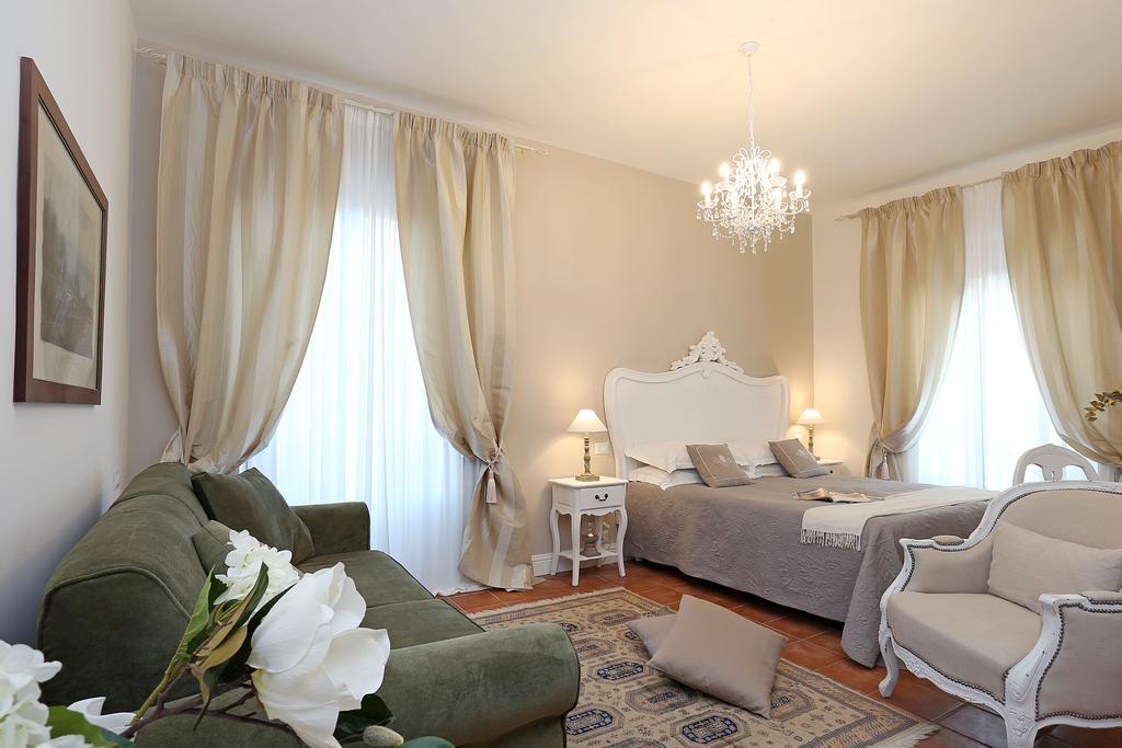 Casa Ponte Sisto Rome