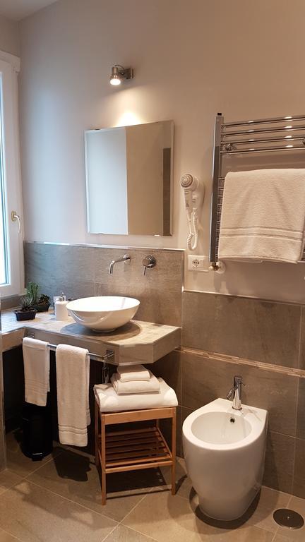 Roman Suite Guest House Bed and breakfast *