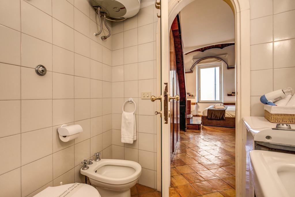 Casawally * Rome
