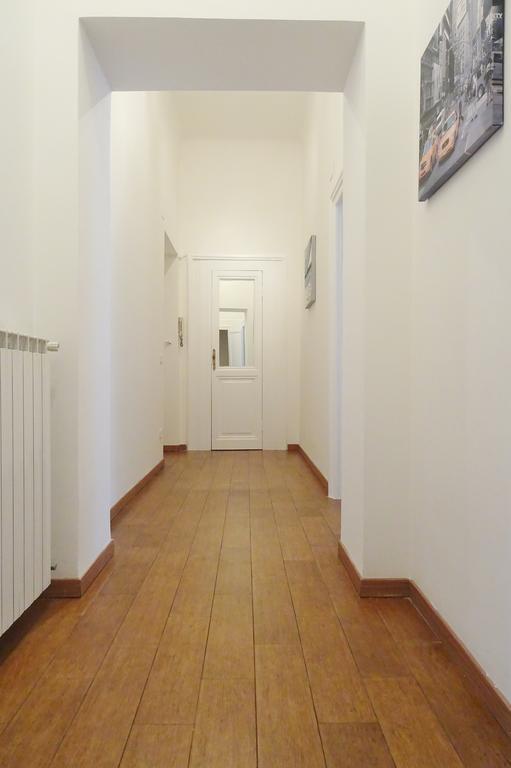Flaminia 26 * Roma