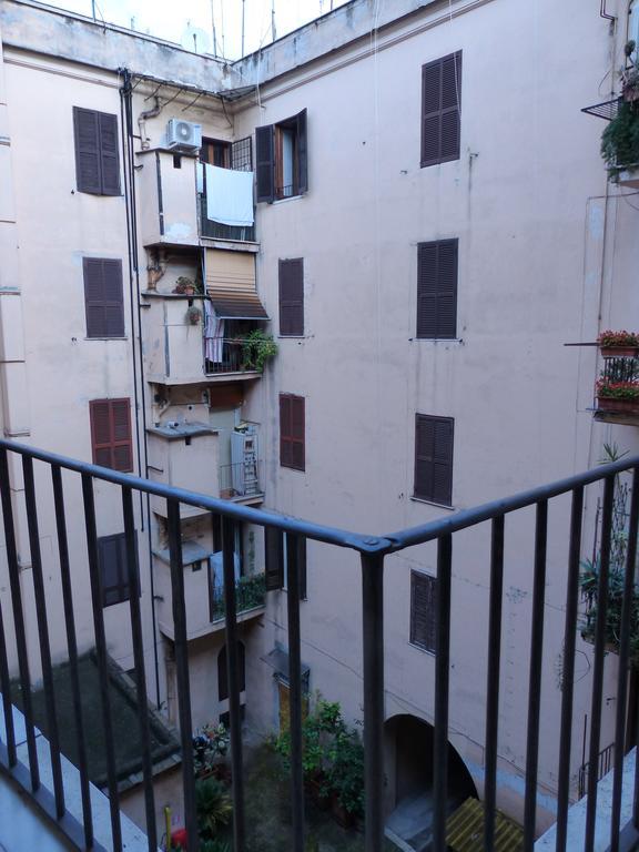 Between Termini & Colosseo * Roma