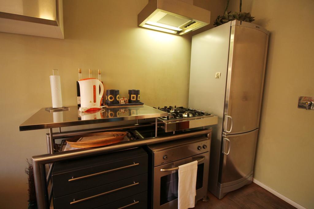 Trevi Fountain 2br