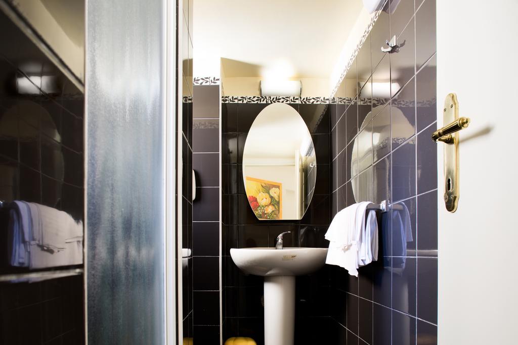 Residenza Cernaia Gjestgiverier Roma