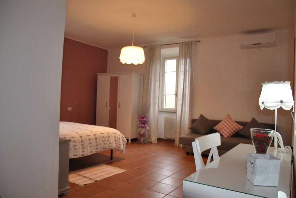 Casale Appio 2* Roma