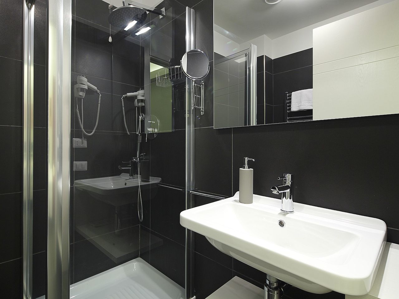 Gjestgiverier Nearhome Smart Roma