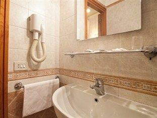 Pomezia 2* Rom