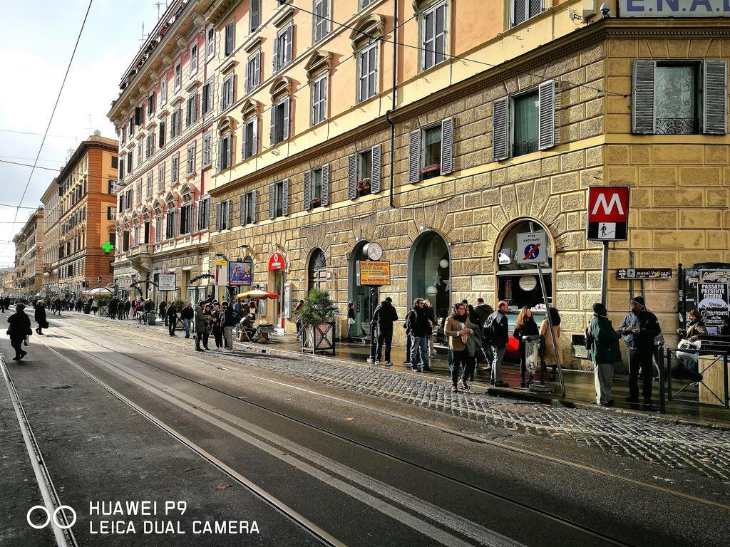 Apartment Centrale San Pietro *
