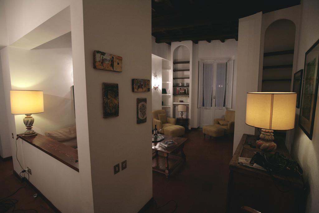 Domus Antonella A Trastevere Appartamento *