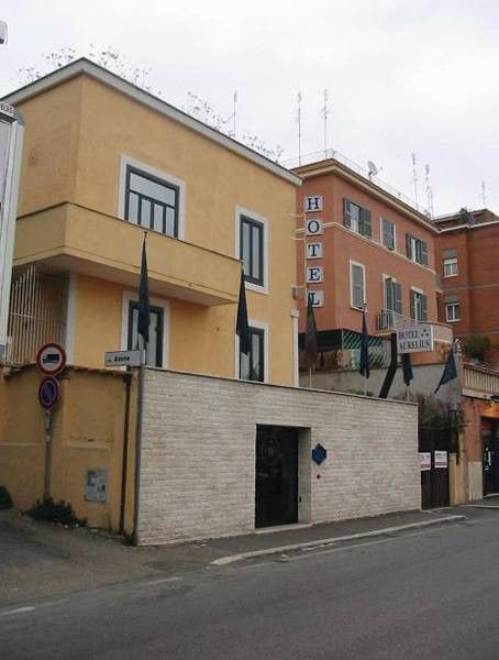 Aurelius Art Gallery 3* Rome