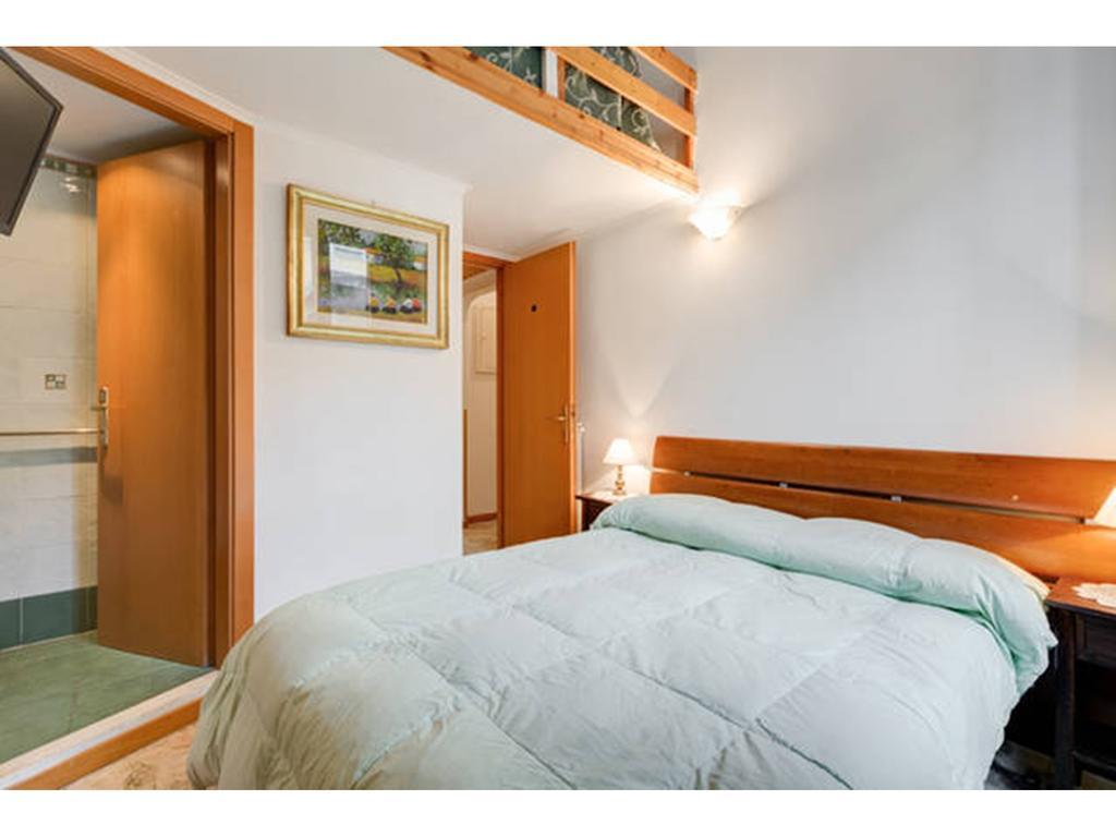 Centrale San Pietro Apartment *