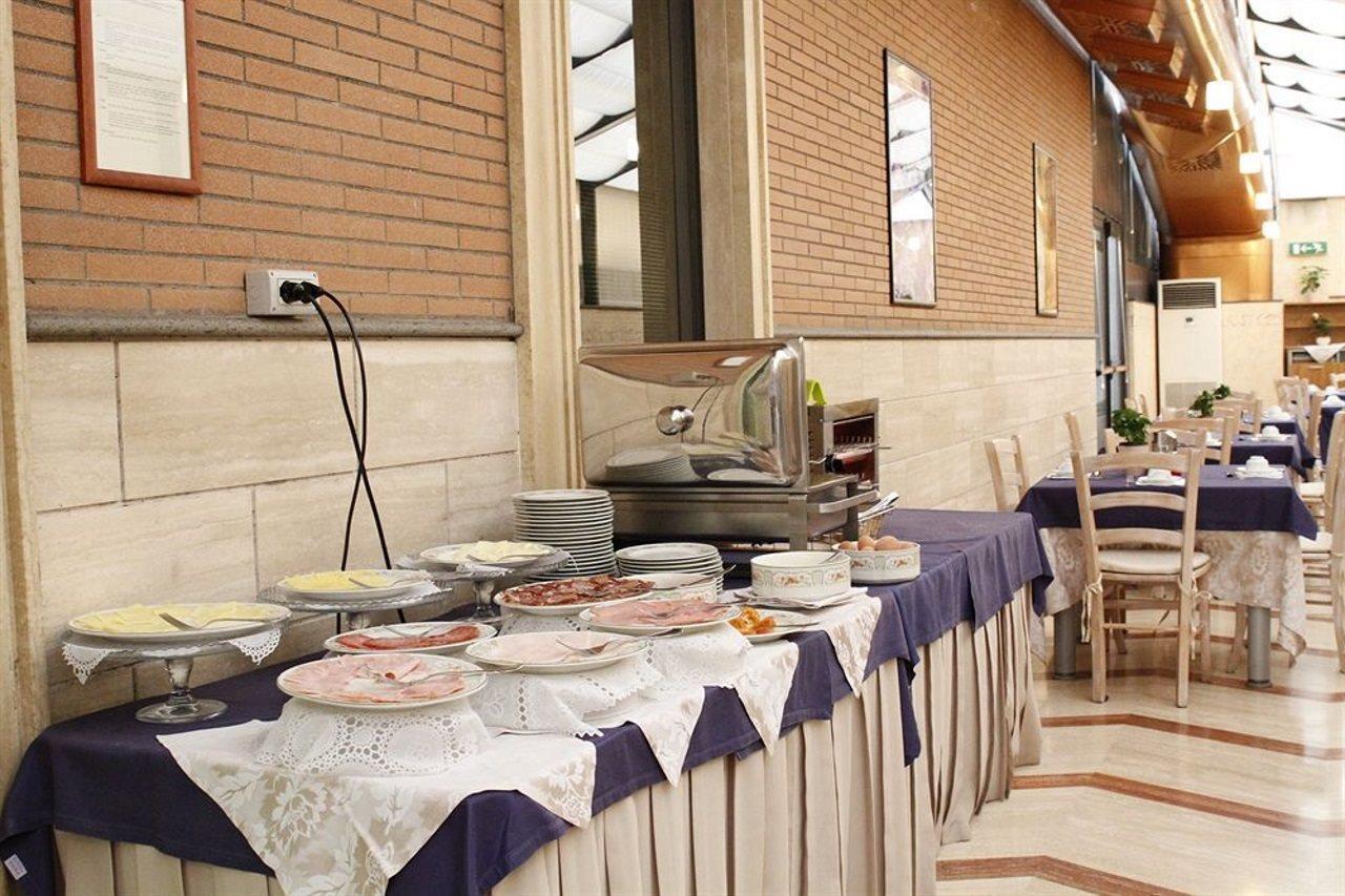 Hotel Smooth West 4*