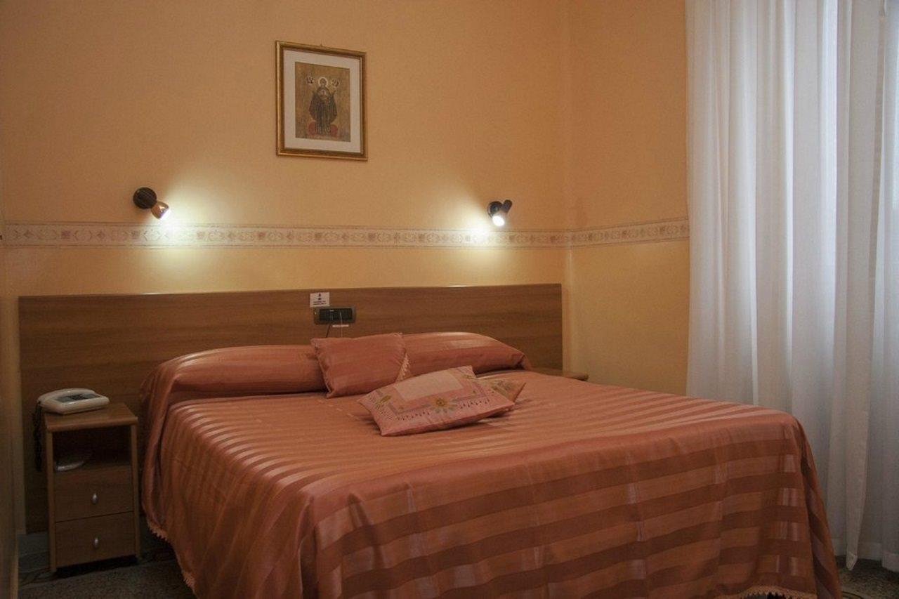 Casa La Salle - Vaticano 3* Roma