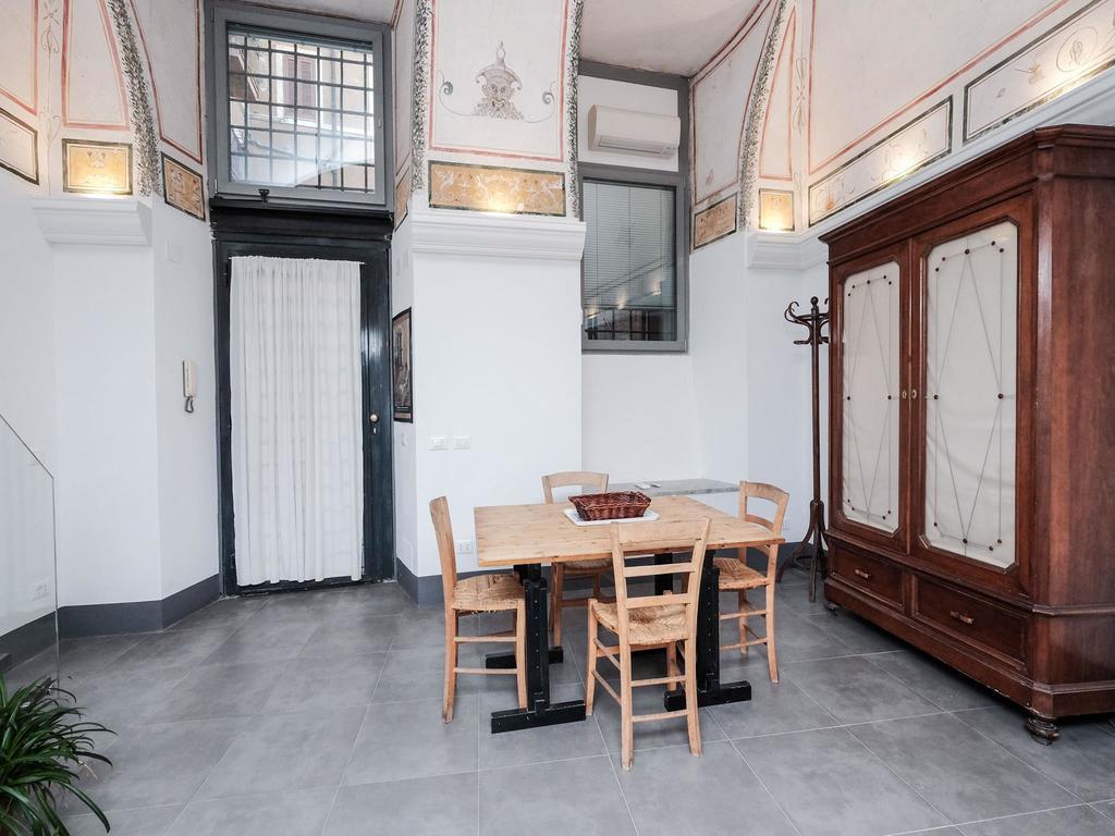 Ancient Trastevere Vespa Loft *