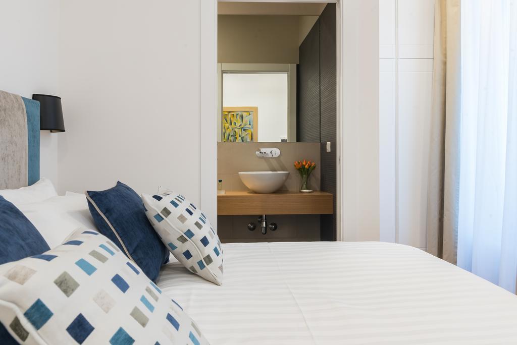 900 Piazza Del Popolo Bed and breakfast