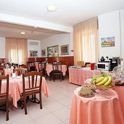 Athena Hotel 3*