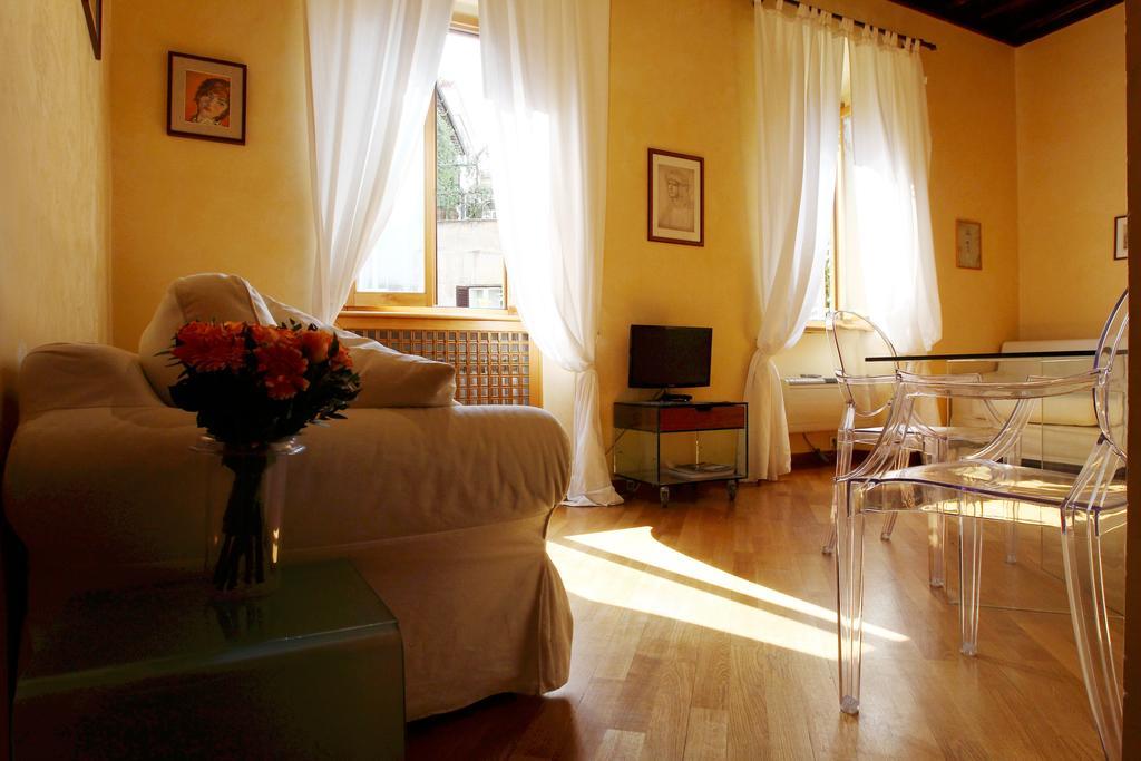 Domus Pellegrino Rome