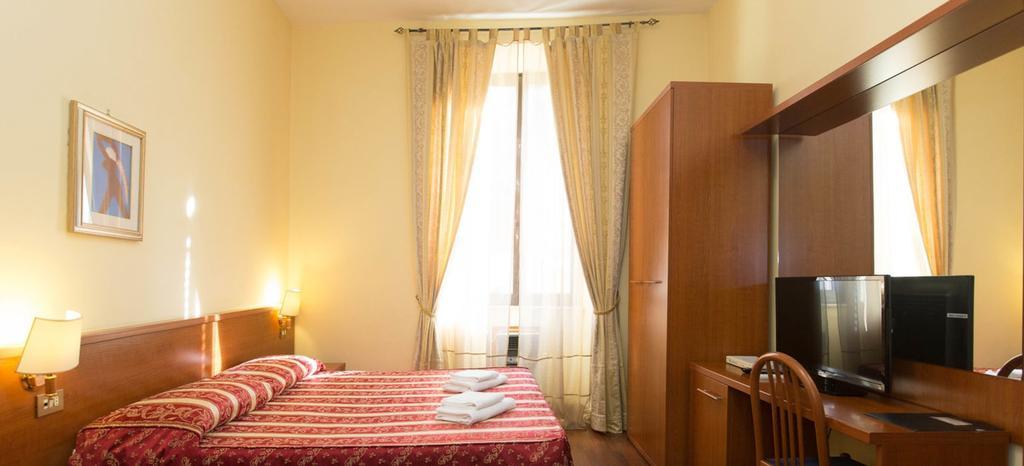 Azzurra Hotel 2*