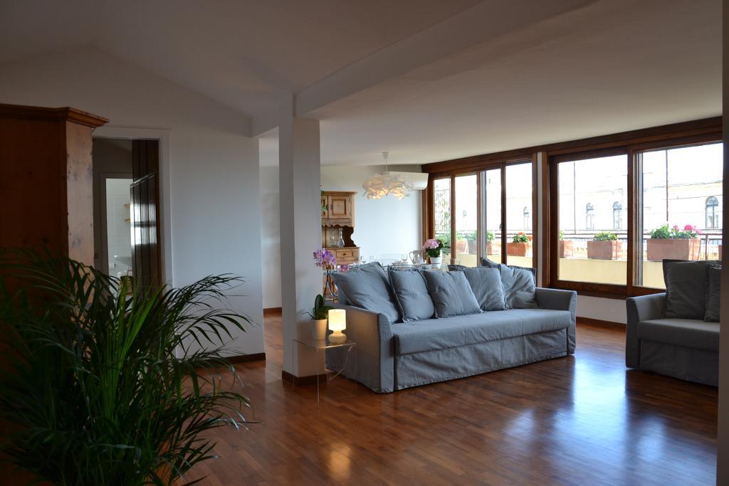 Leilighet Penthouse Cardello Colosseum *