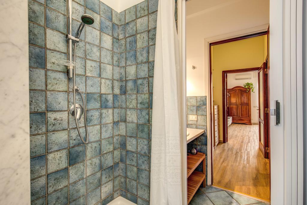 Magenta Luxury San Pietro 22
