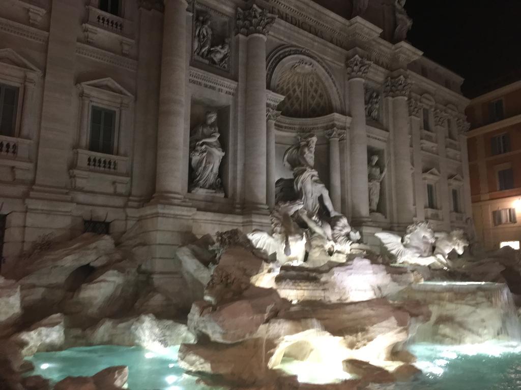 Domus Frattina Bed & Breakfast Roma