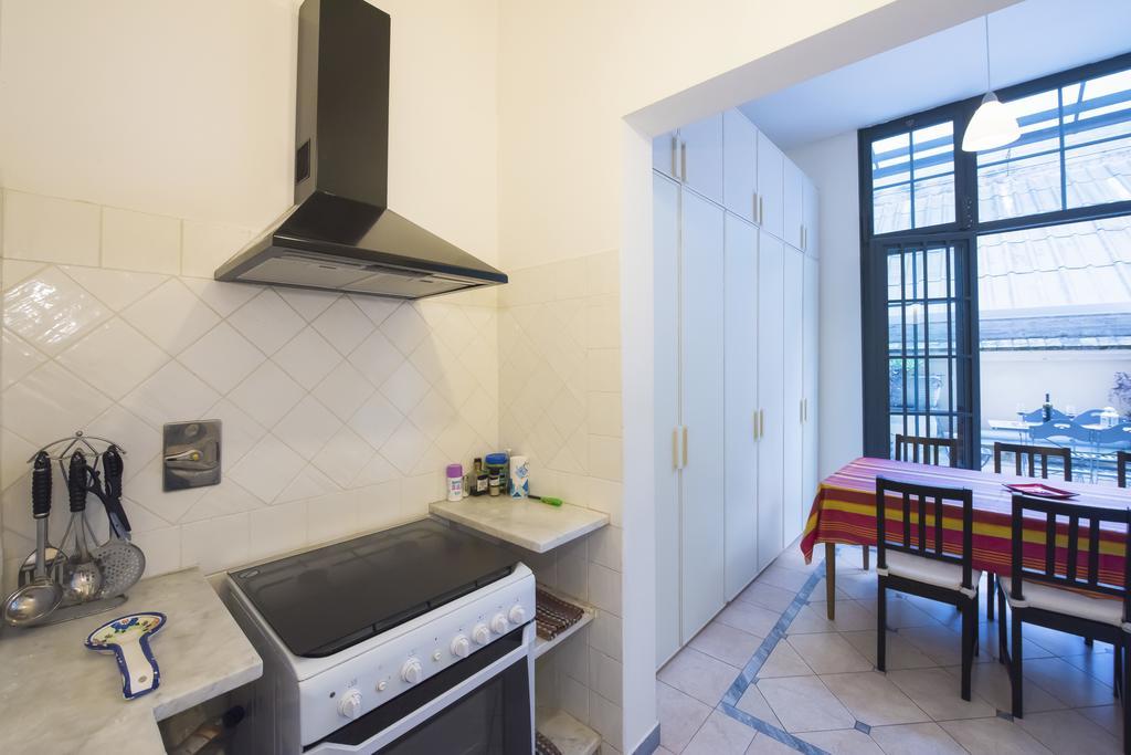 Quattro Cantoni House