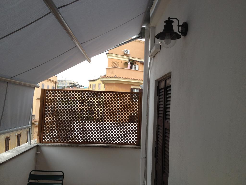 L'attichetto Di Ponte Milvio A Centro Rome