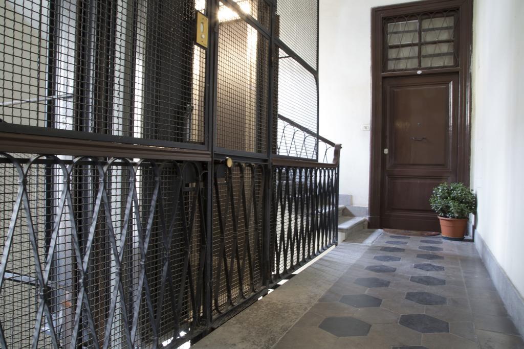 Cairoli Interno 9a - La Sapienza - Termini Station