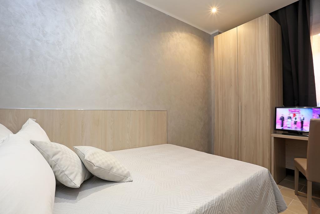 Affittacamere Adorasuite 2 Roma