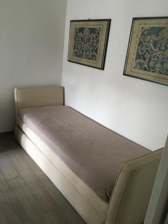Megi San Peter Apartamento